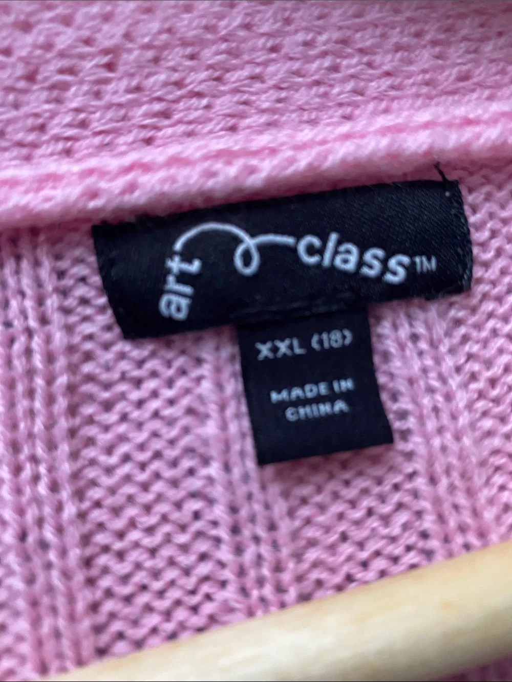 art class Pink Cropped Ribbed V-Neck Button Cardigan
